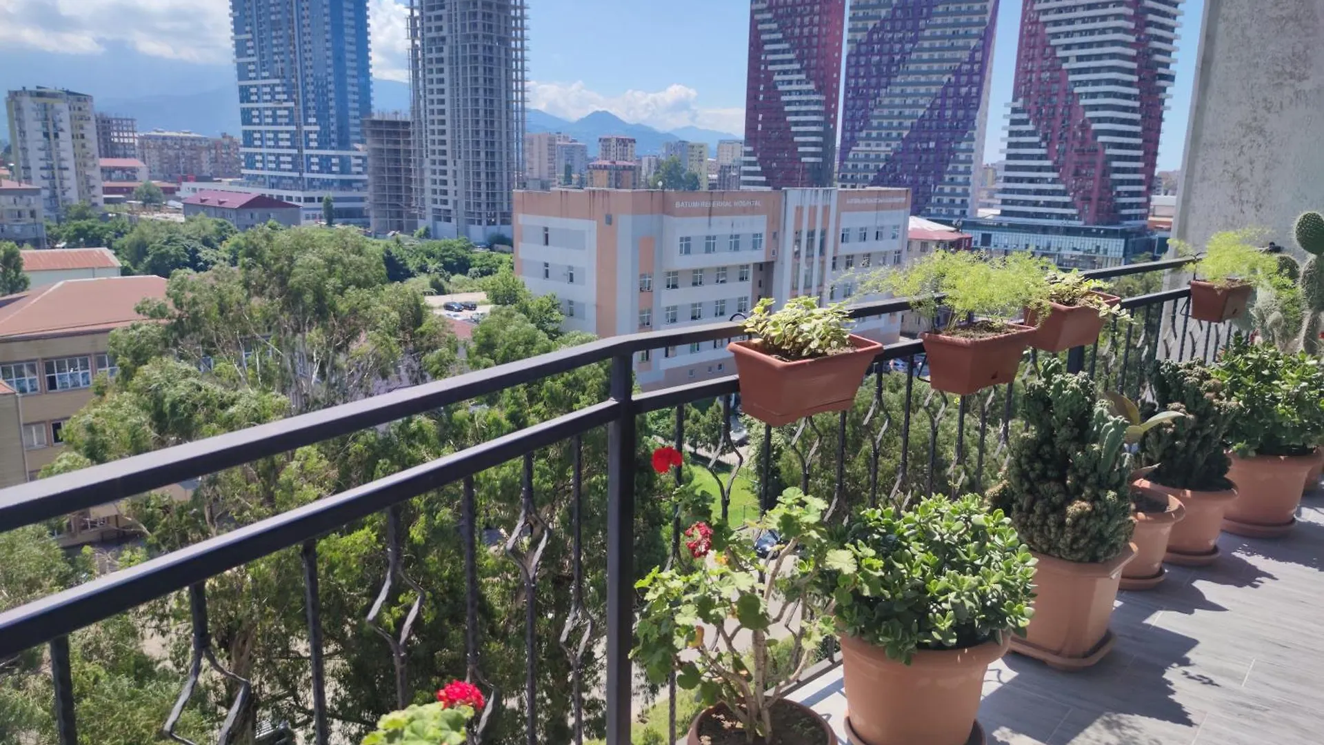 Apartment Апартамент Семейный Batumi